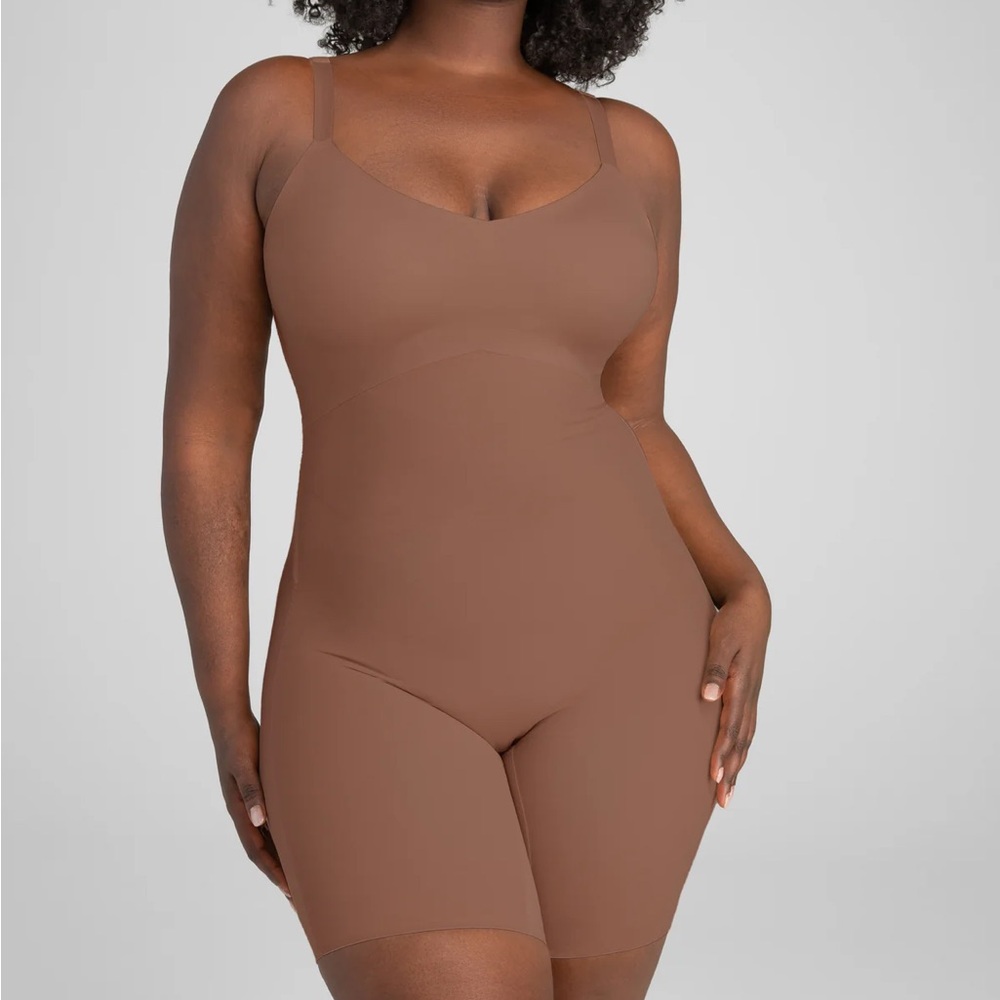 Honeylove Mid-Thigh Shapewear Bodysuit – Toffee Brown